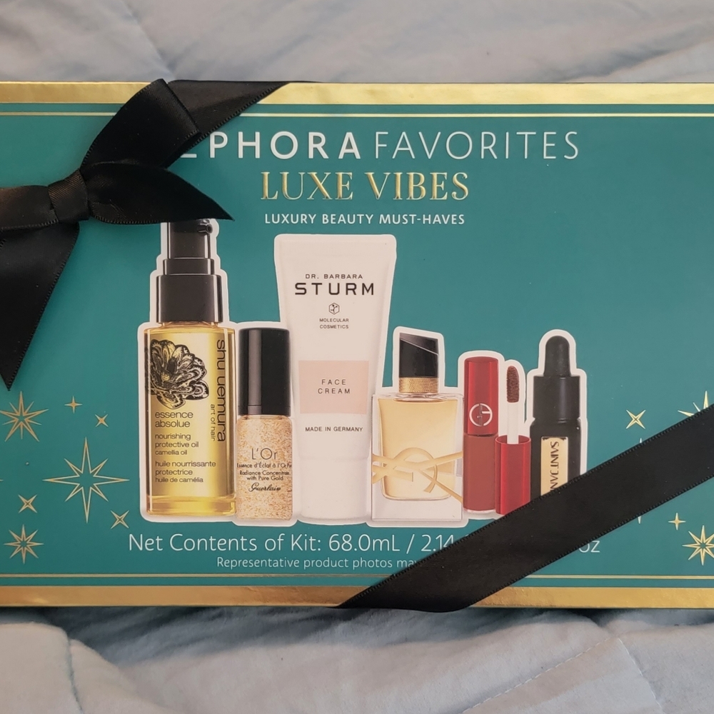 Sephora Favorites Luxe Vibes. New in box with bow!